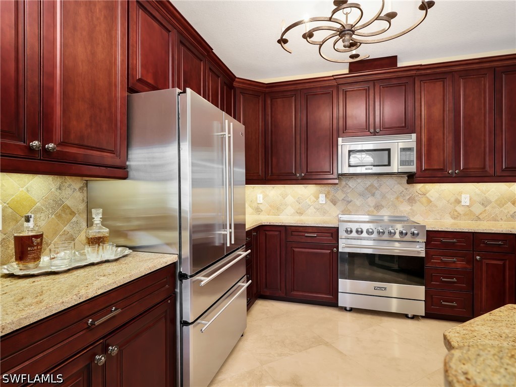 2 Bed Condominium for Sale in Naples, photo 6