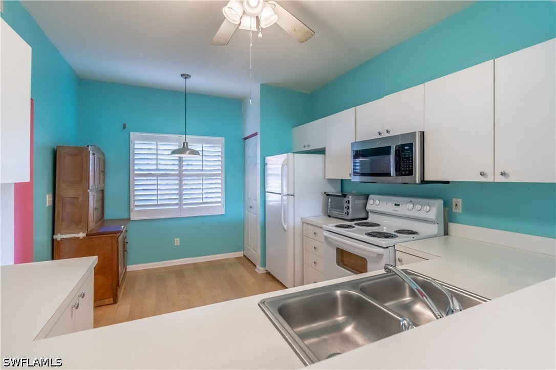 2 Bed Waterfront Home for Sale in Naples, photo 6