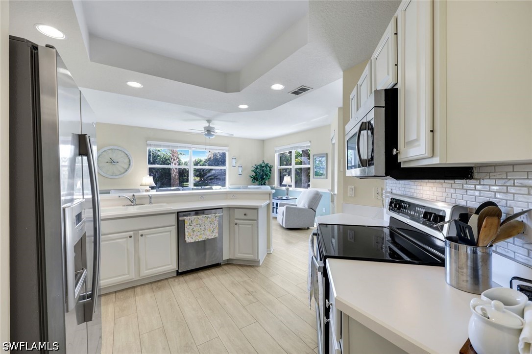 2 Bed Waterfront Home for Sale in Naples, photo 6