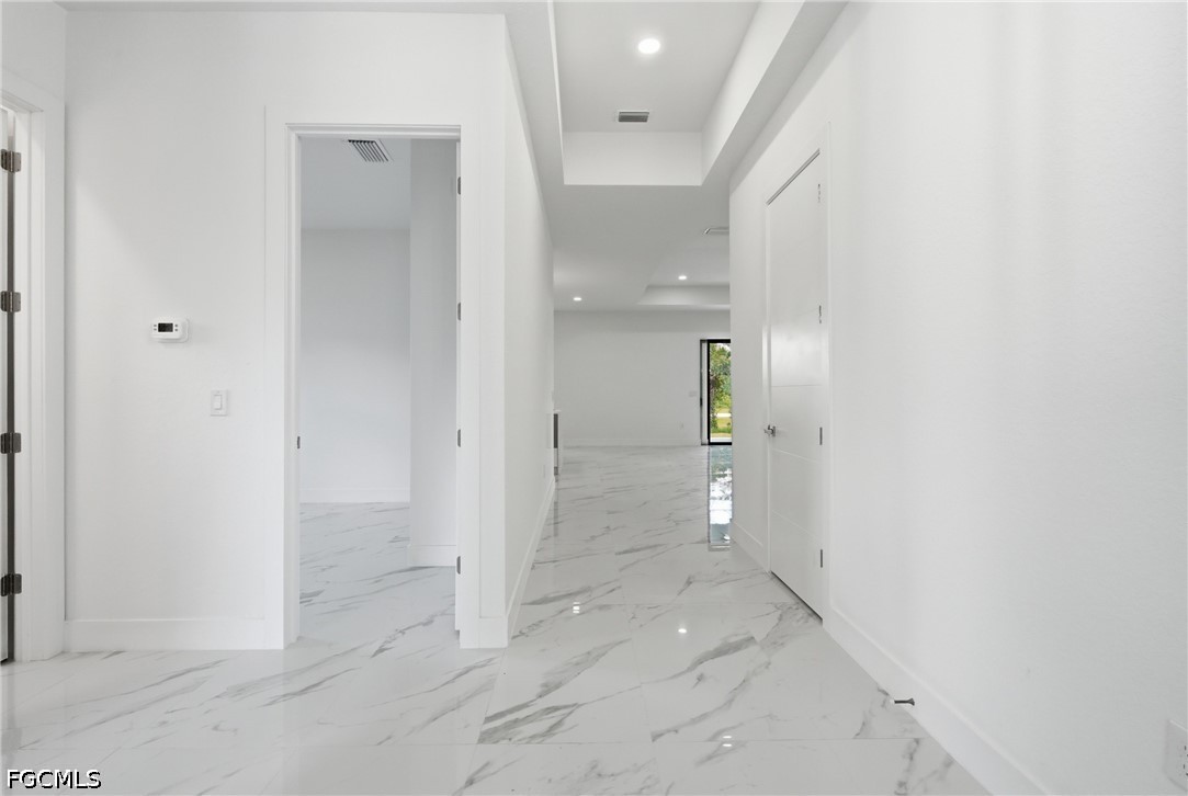 4 Bed SingleFamilyResidence for Sale in Port Labelle, photo 6