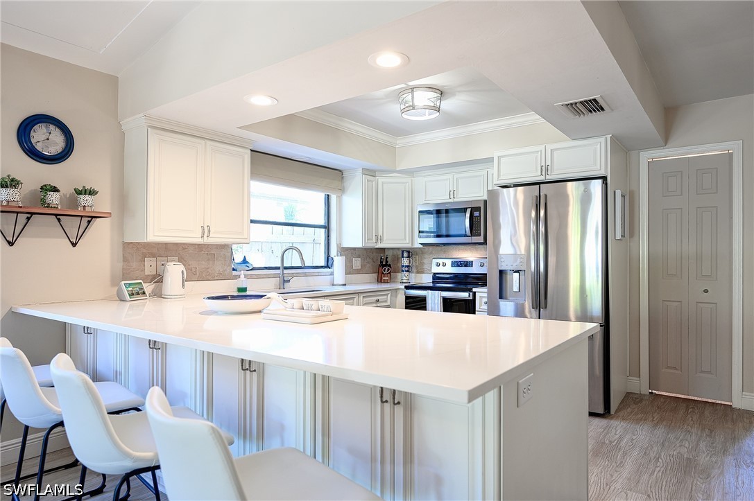 3 Bed Pool Home for Sale in Naples Park, photo 6