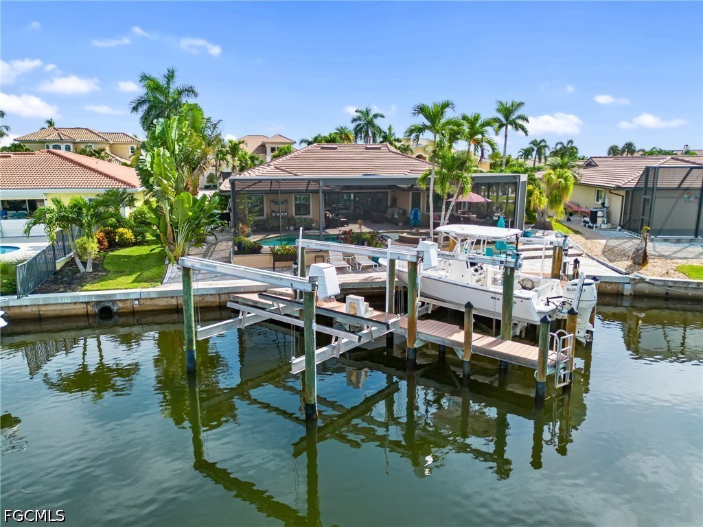 3 Bed Pool Home for Sale in Palm Acres, photo 6