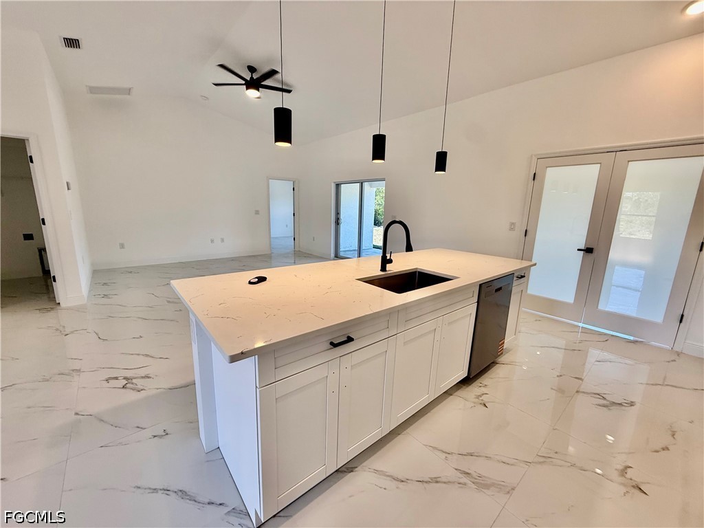 3 Bed SingleFamilyResidence for Sale in Lehigh Acres, photo 6
