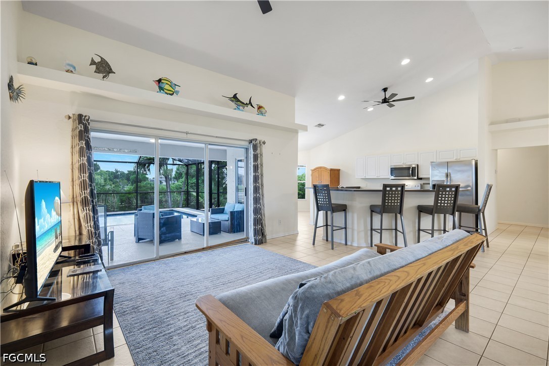 3 Bed Pool Home for Sale in Cape Coral, photo 6