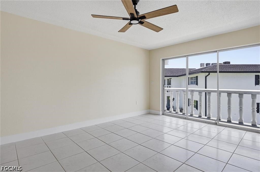 2 Bed Condominium for Sale in Windsor West, photo 6