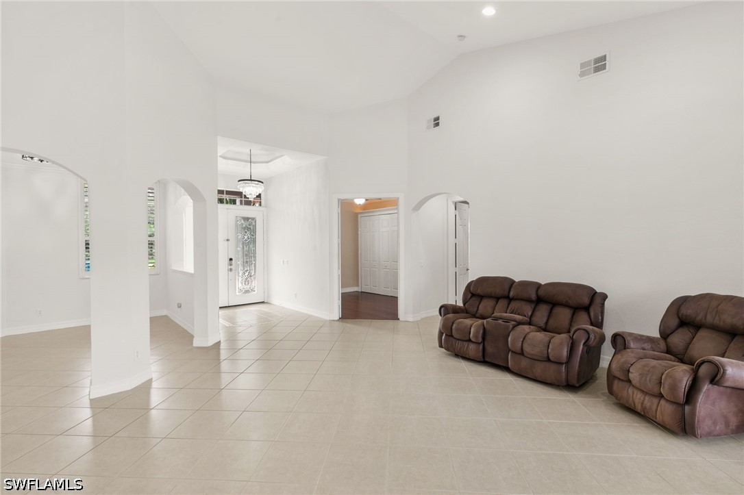 4 Bed Pool Home for Sale in Wilshire Lakes, photo 6