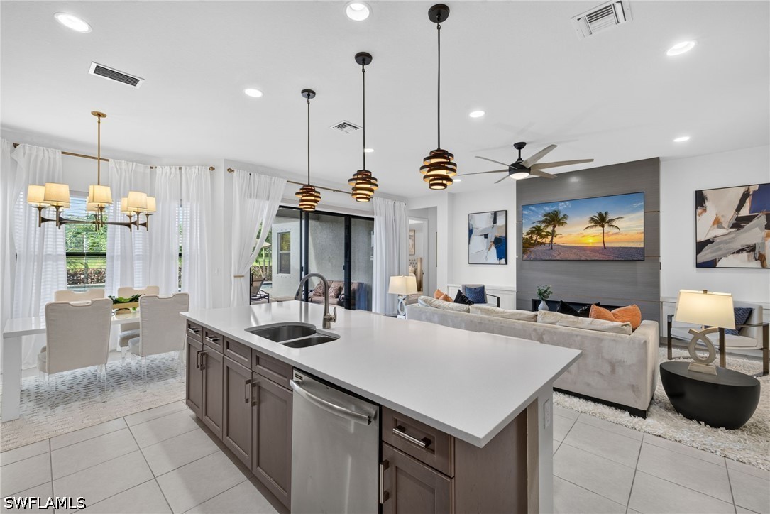 4 Bed Pool Home for Sale in Stonecreek, photo 6