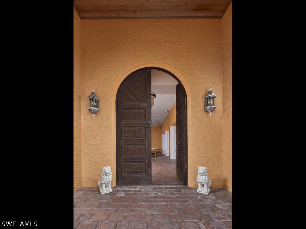 4 Bed Pool Home for Sale in Marco Beach, photo 6