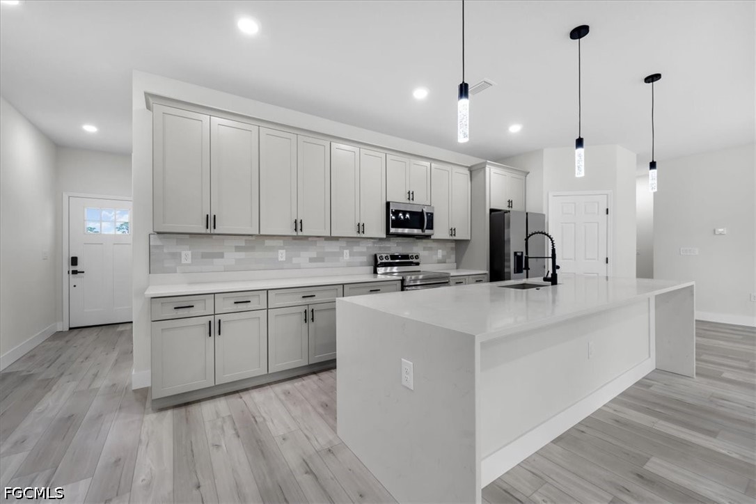 4 Bed SingleFamilyResidence for Sale in Sun N Lakes, photo 6
