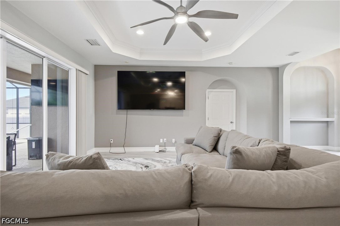 3 Bed Pool Home for Sale in Cape Coral, photo 6