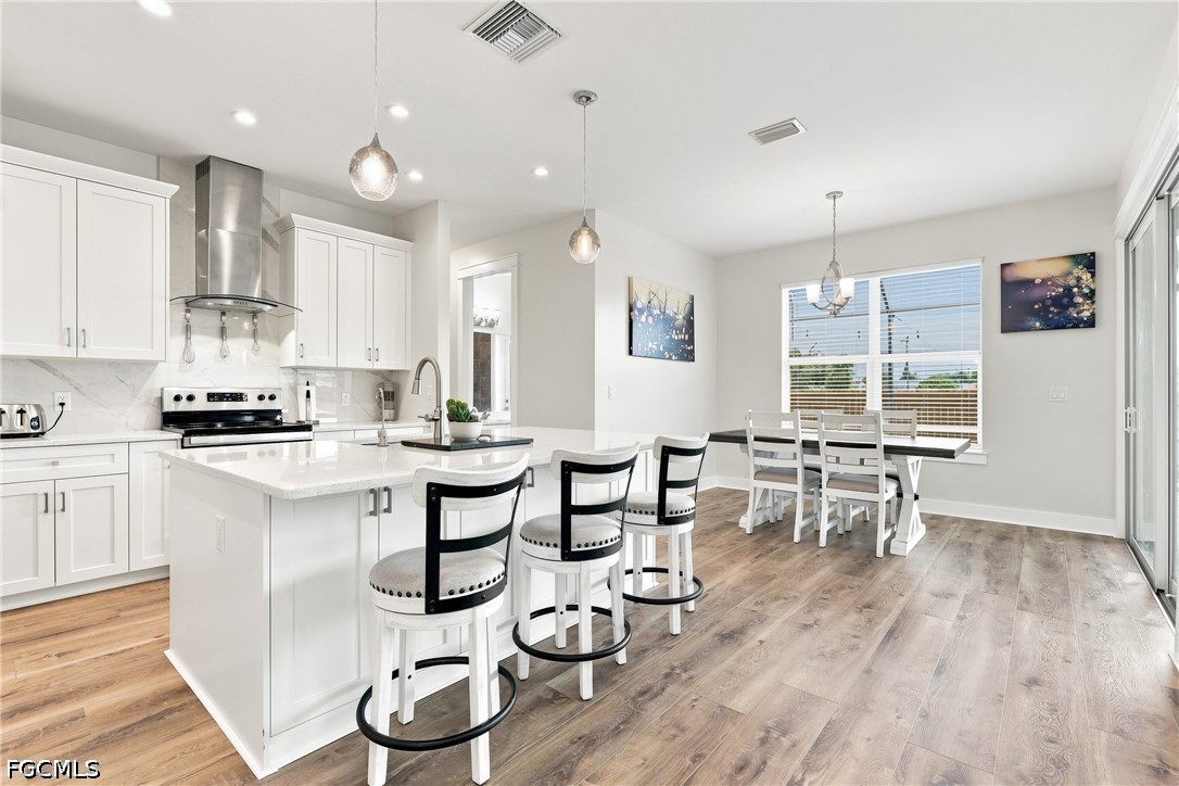 4 Bed Pool Home for Sale in Cape Coral, photo 6