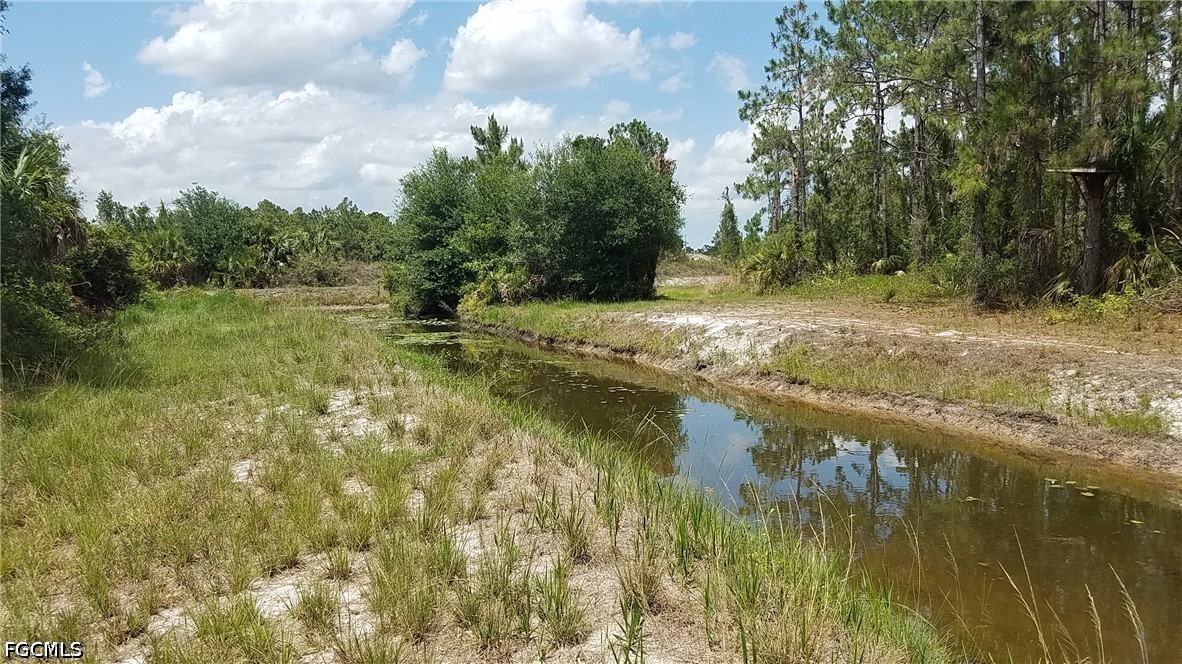 Waterfront Home for Sale in Lehigh Acres, photo 6