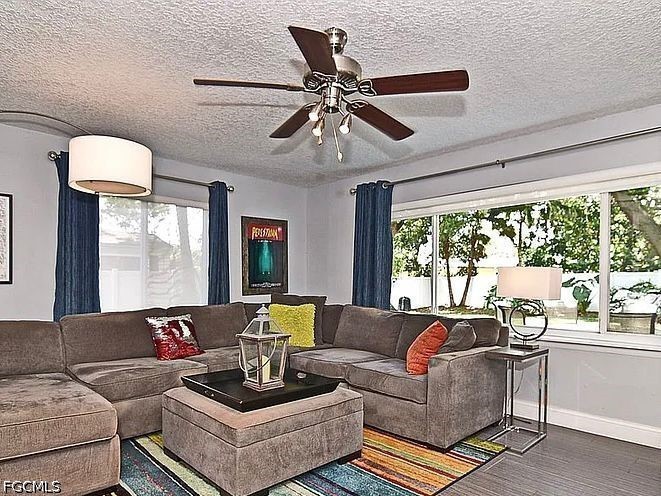 2 Bed SingleFamilyResidence for Sale in Orlando, photo 6