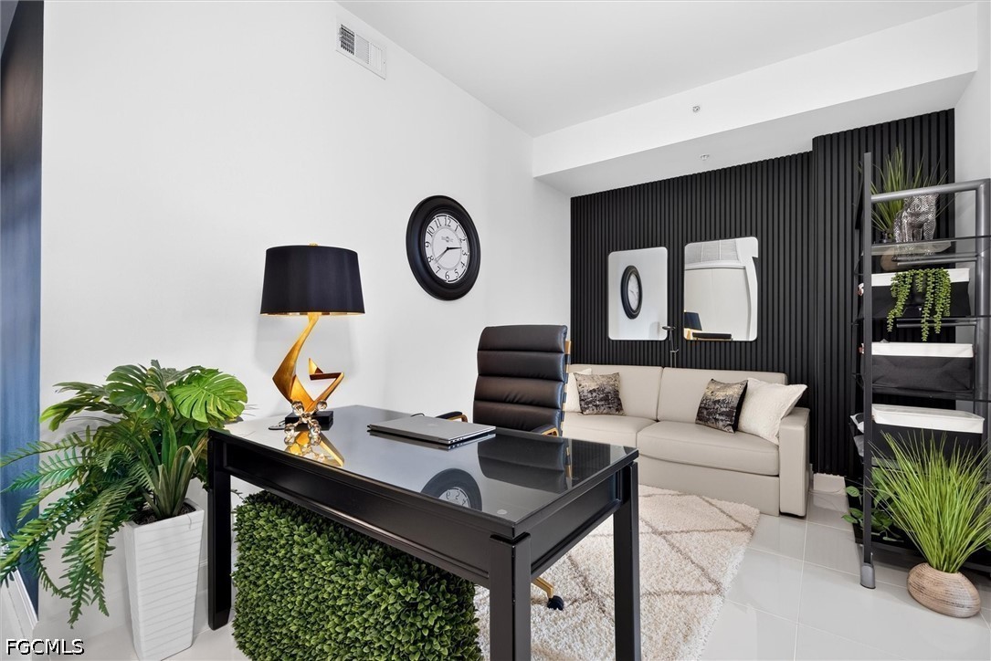 2 Bed Waterfront Home for Sale in Oasis, photo 6