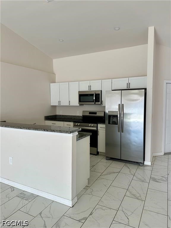 3 Bed Duplex for Sale in Cape Coral, photo 6