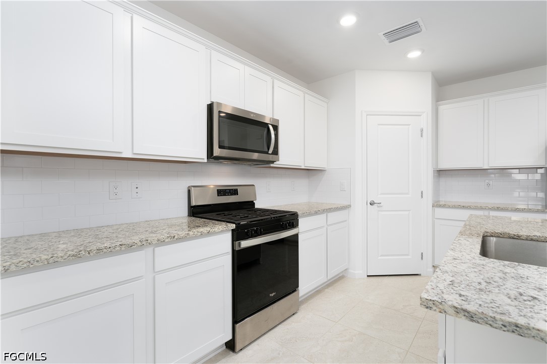 3 Bed SingleFamilyResidence for Sale in Northridge, photo 6