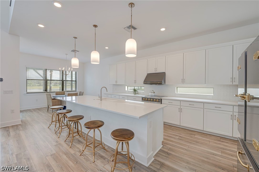 5 Bed Pool Home for Sale in Avalon Park, photo 6