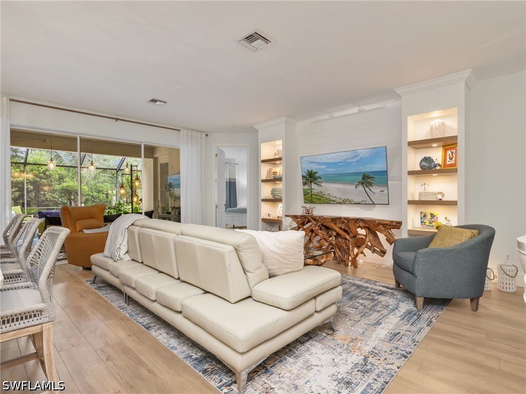3 Bed Pool Home for Sale in Bella Terra, photo 6