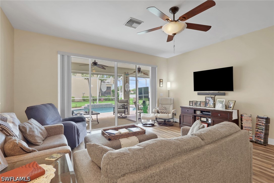 4 Bed Pool Home for Sale in Silverlakes, photo 6