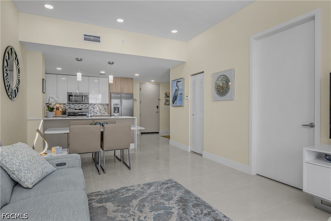 1 Bed Condominium for Sale in Botanika, photo 6