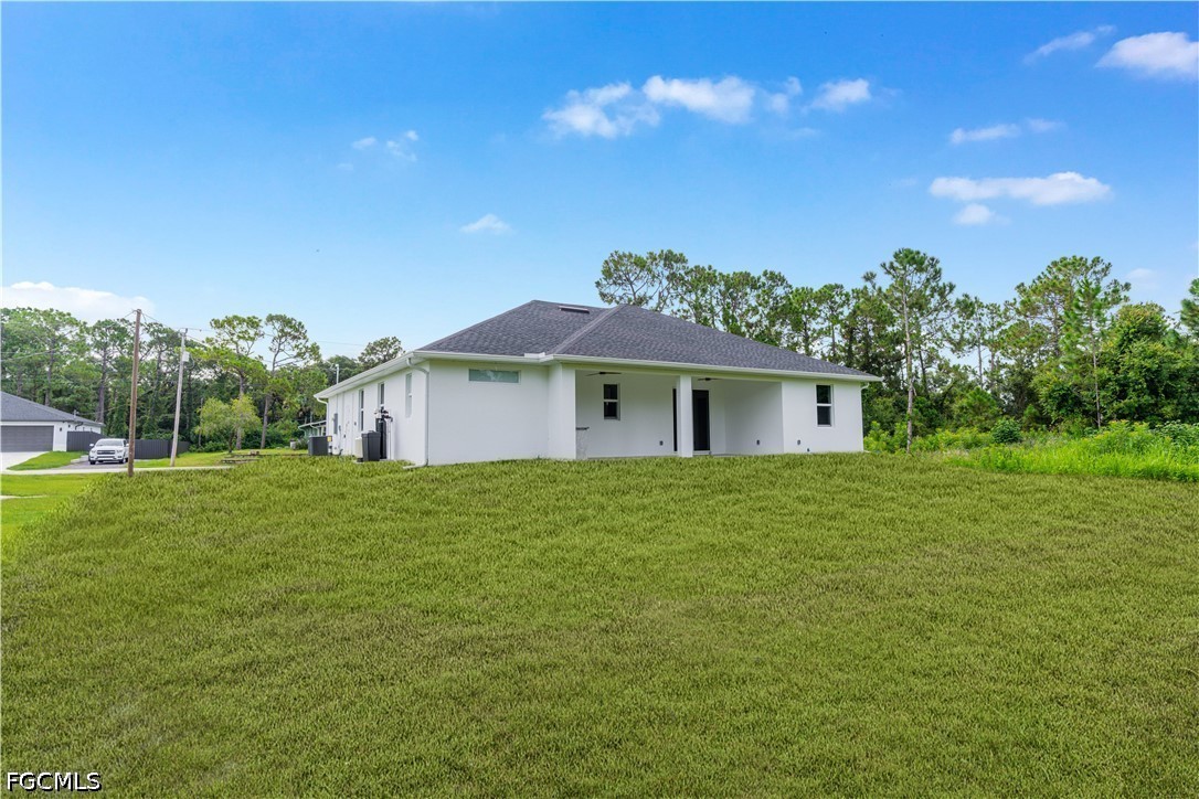 3 Bed SingleFamilyResidence for Sale in Lehigh Acres, photo 6