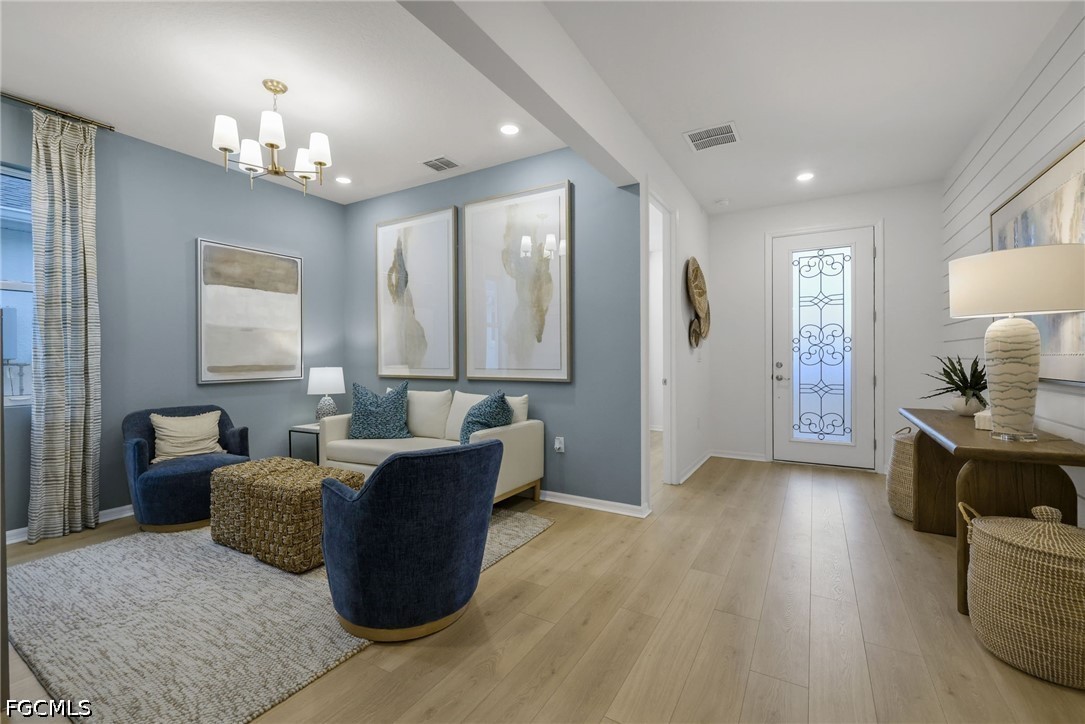 3 Bed SingleFamilyResidence for Sale in Creekside Run, photo 6