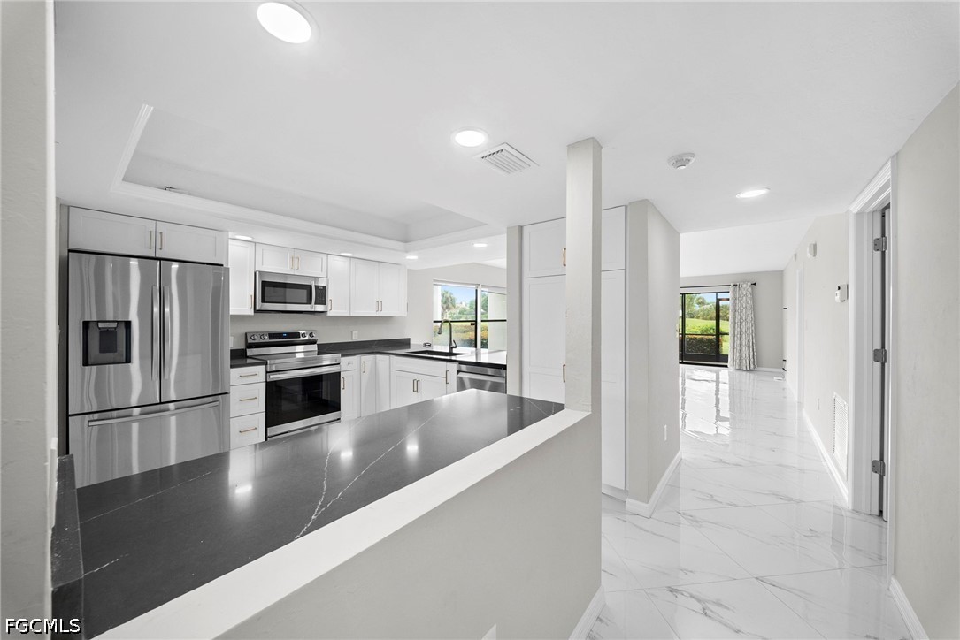 3 Bed Condominium for Sale in Fort Myers, photo 6