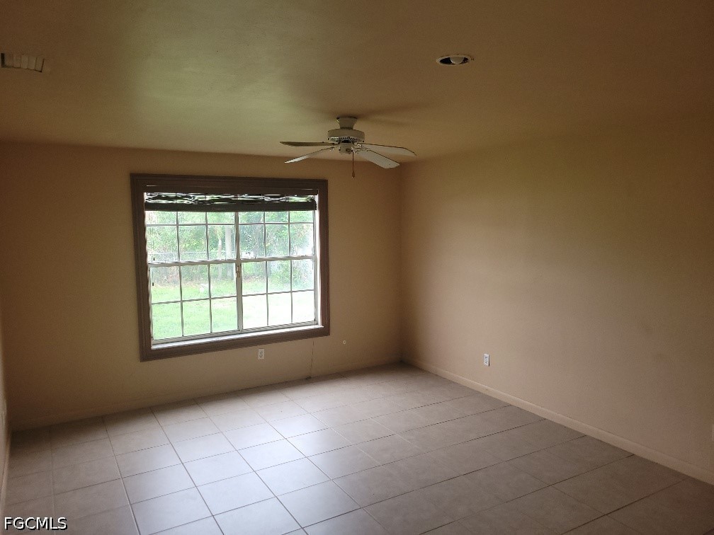 3 Bed Pool Home for Sale in Cape Coral, photo 6