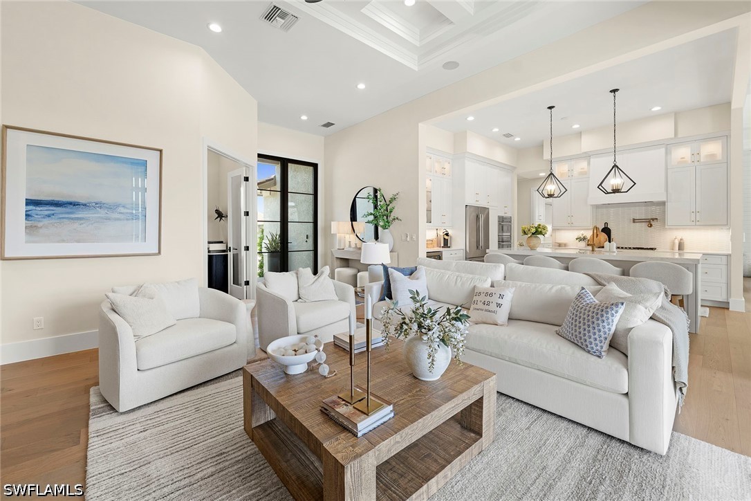 4 Bed Pool Home for Sale in Marco Island, photo 6