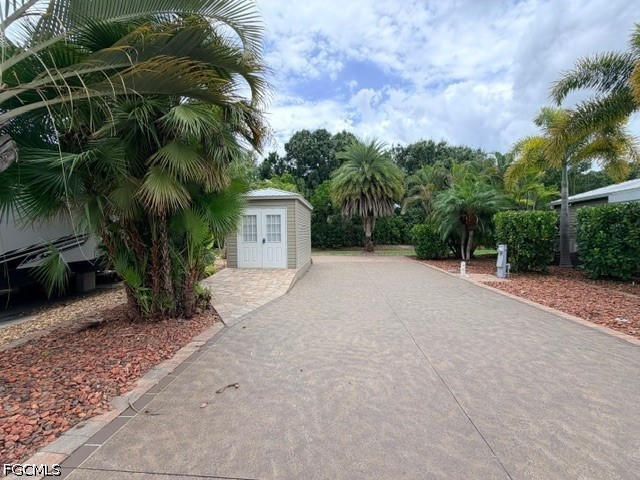 Residential for Sale in Fort Myers, photo 6