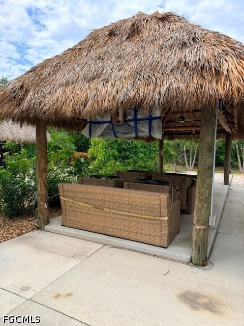 Residential for Sale in Fort Myers, photo 6