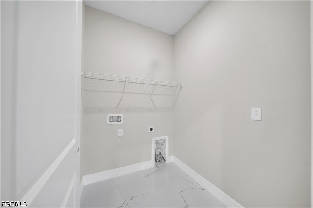 4 Bed SingleFamilyResidence for Sale in Lehigh Acres, photo 6