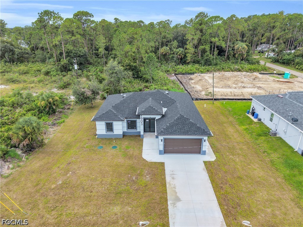 4 Bed SingleFamilyResidence for Sale in Lehigh Acres, photo 6