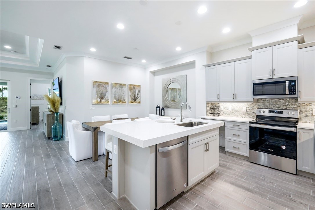 2 Bed Pool Home for Sale in Naples, photo 6
