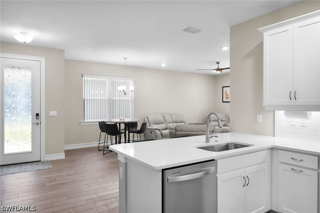 2 Bed Attached for Sale in Enbrook, photo 6