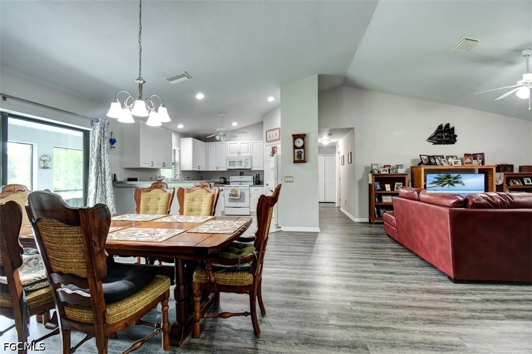 4 Bed SingleFamilyResidence for Sale in Cape Coral, photo 6