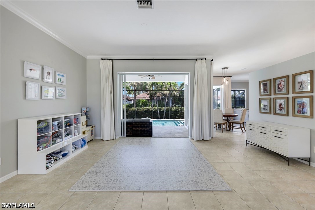 3 Bed Pool Home for Sale in Stonebridge South, photo 6