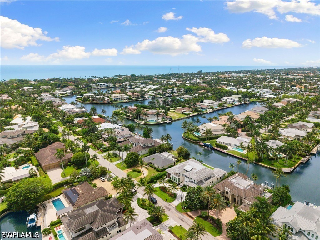 3 Bed Pool Home for Sale in Aqualane Shores, photo 6