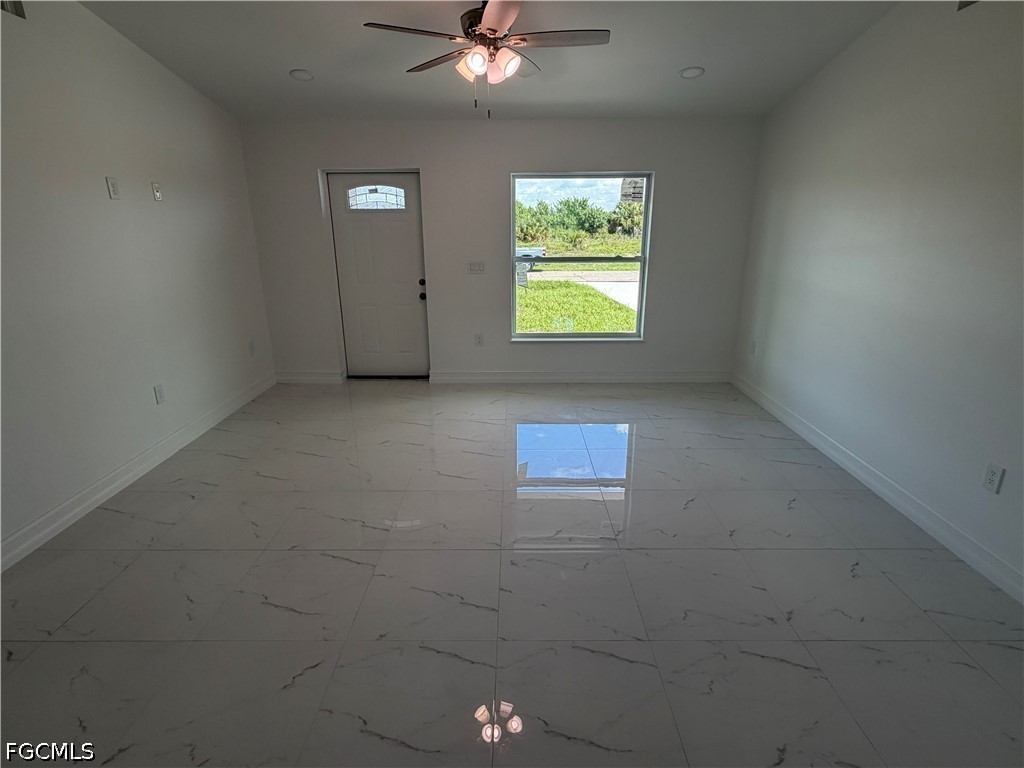 4 Bed SingleFamilyResidence for Sale in Banyan Village, photo 6