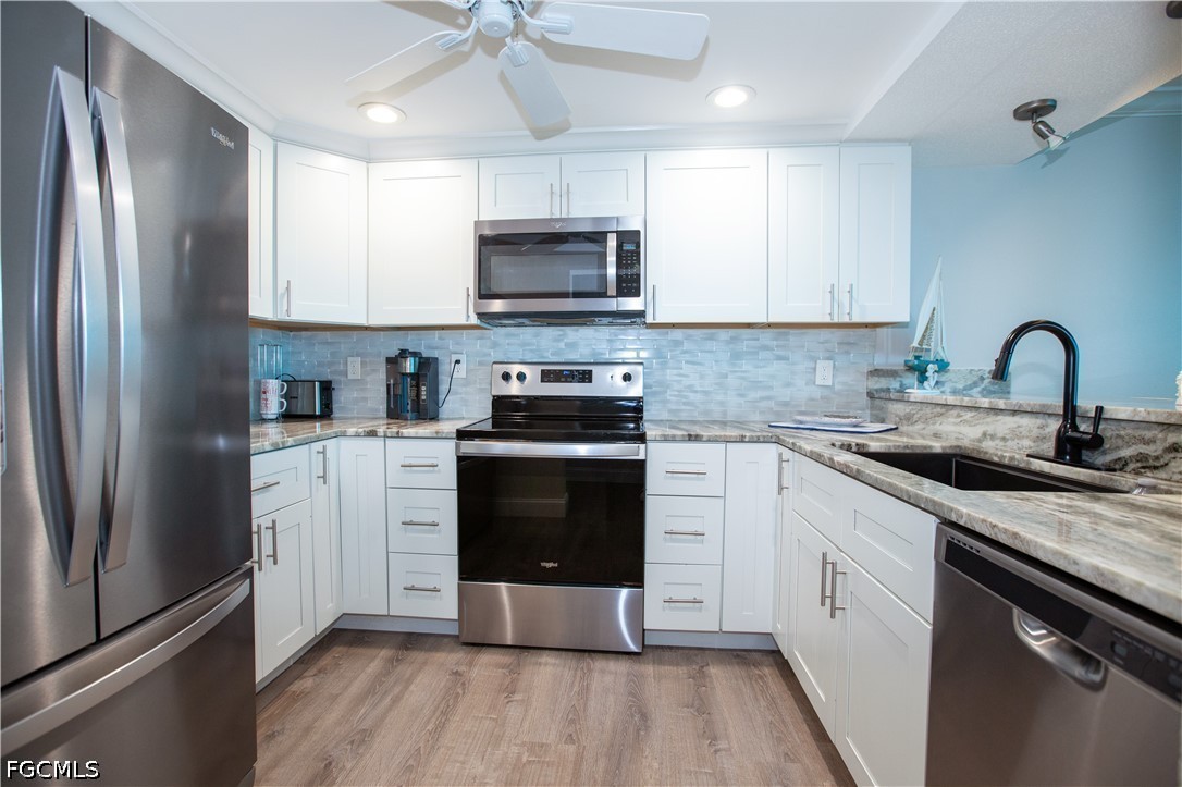 1 Bed Waterfront Home for Sale in Schooner Bay, photo 6