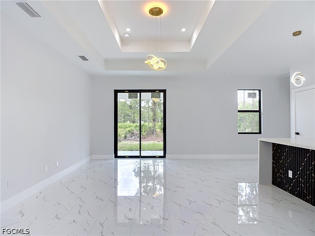 3 Bed SingleFamilyResidence for Sale in Lehigh Acres, photo 6