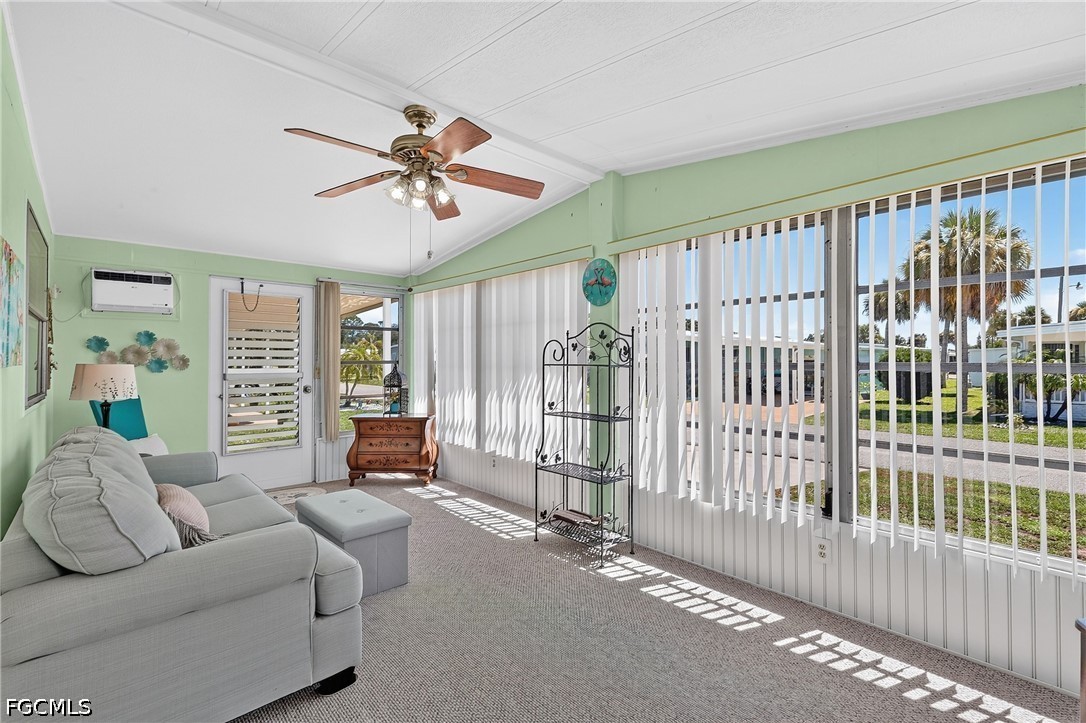 2 Bed ManufacturedHome for Sale in North Fort Myers, photo 6