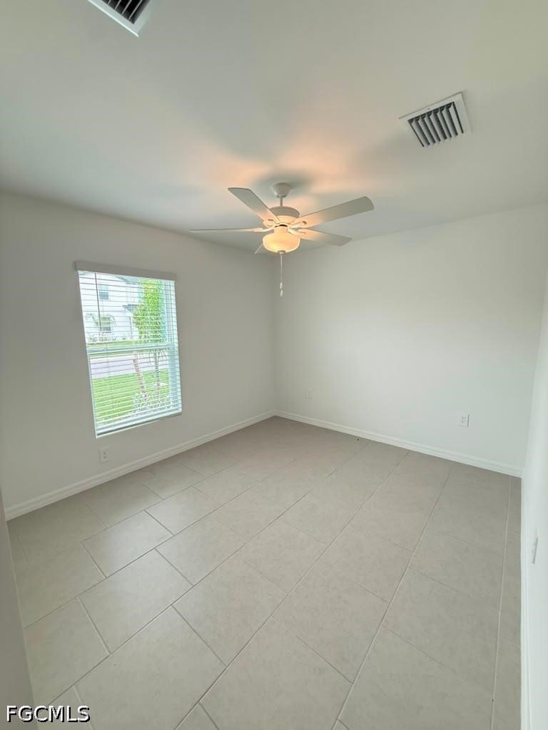 4 Bed SingleFamilyResidence for Sale in Crane Landing, photo 6