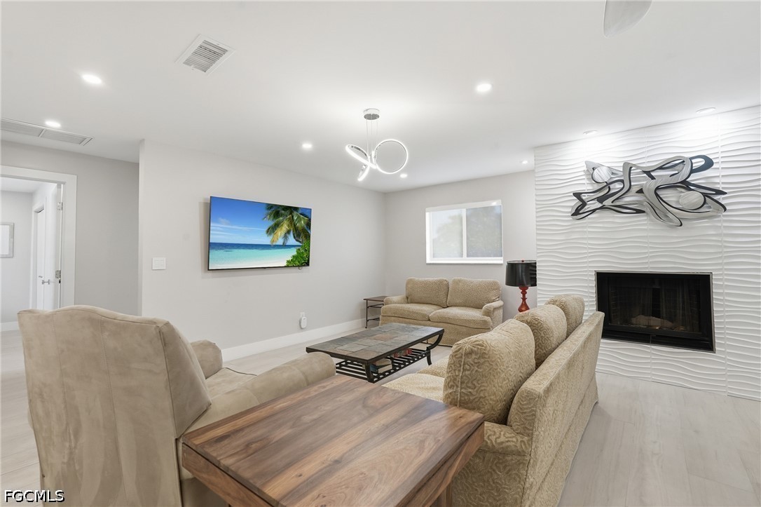 3 Bed Pool Home for Sale in Cape Coral, photo 6