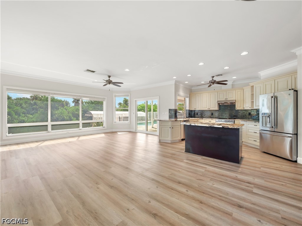3 Bed Pool Home for Sale in Natoma Park, photo 6