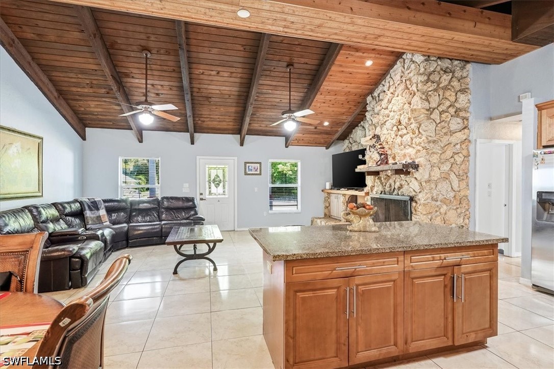 3 Bed SingleFamilyResidence for Sale in Naples, photo 6