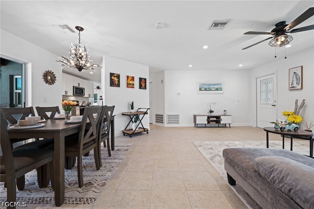 3 Bed Pool Home for Sale in Fort Myers, photo 6