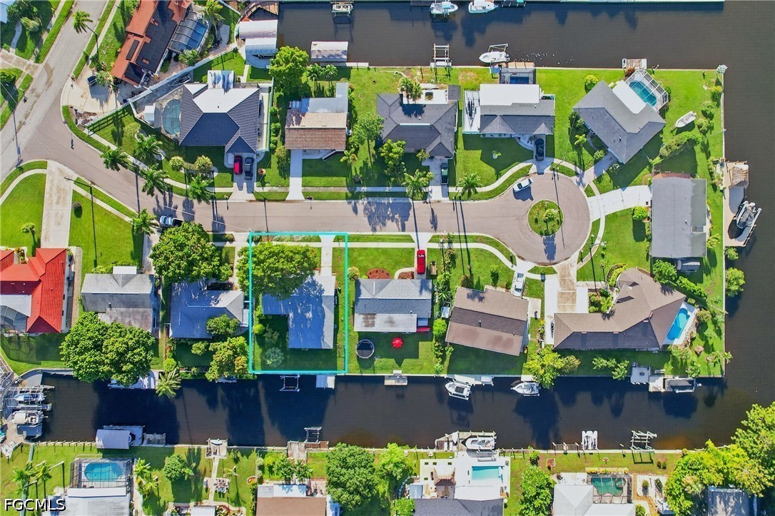 3 Bed Waterfront Home for Sale in North Fort Myers, photo 6
