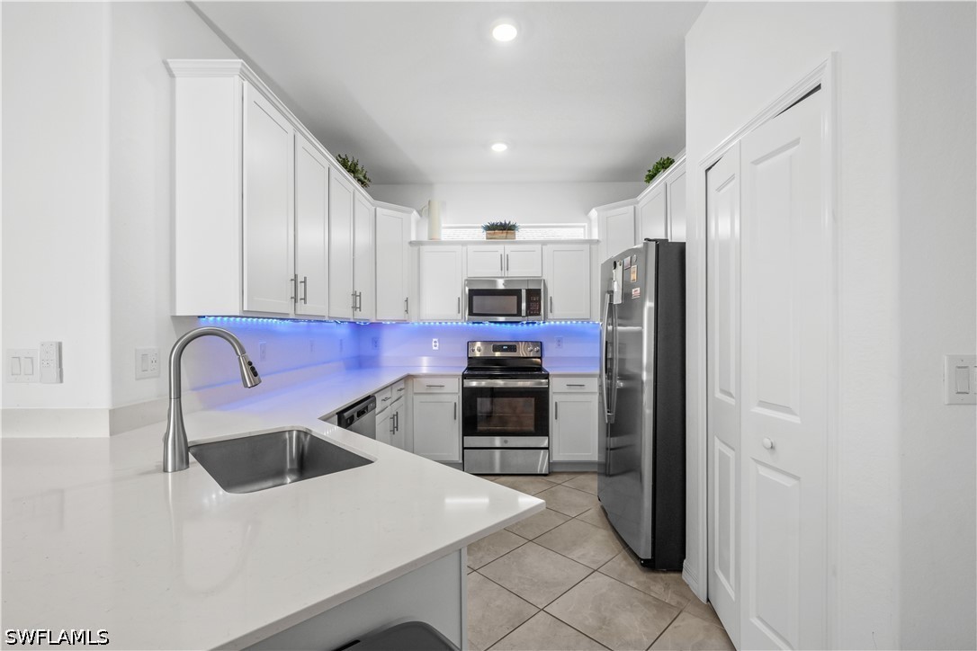 2 Bed Attached for Sale in Naples, photo 6