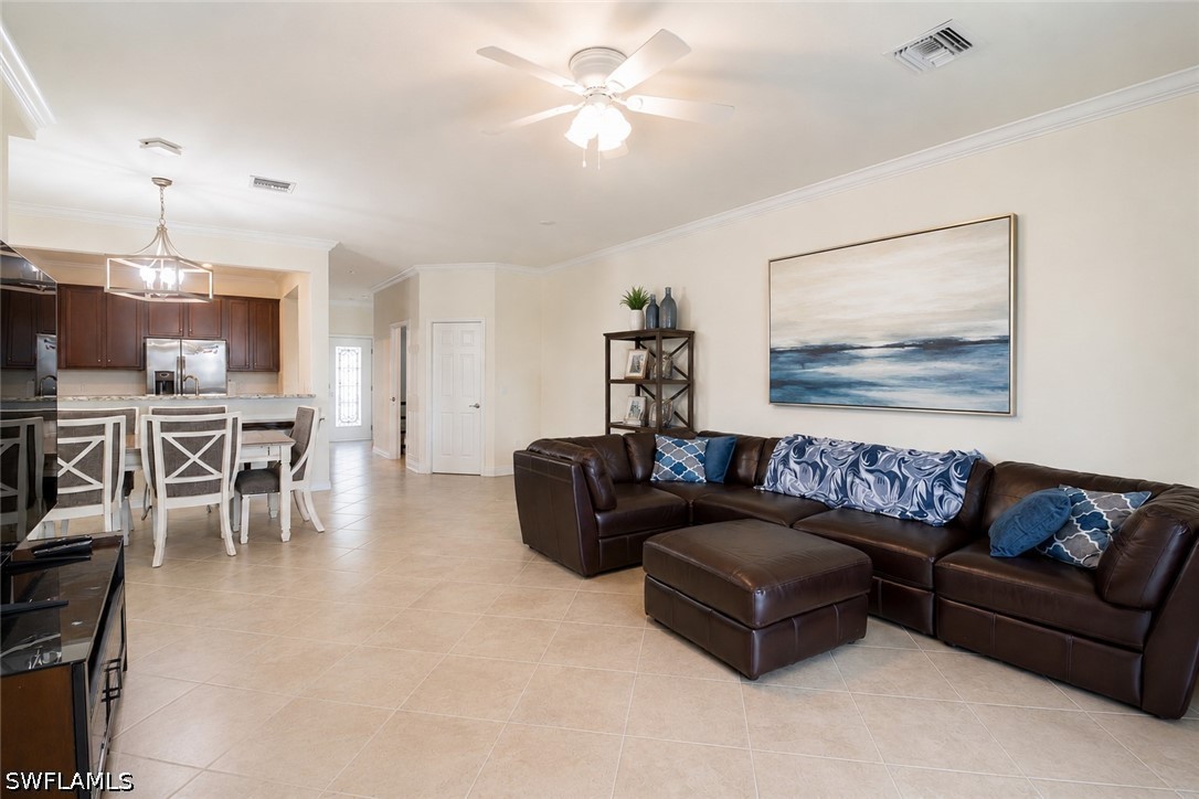 3 Bed Waterfront Home for Sale in Naples, photo 6